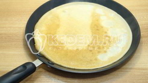 блины с красной икрой