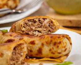 Блины с мясом и рисом