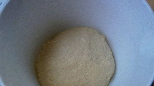 булочки на фруктовом соке с персиковой глазурью