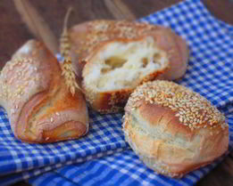 Булочки на йогурте с кунжутом