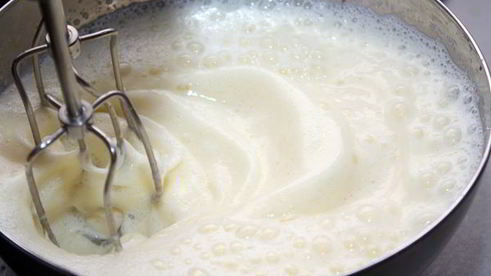 булочки с изюмом