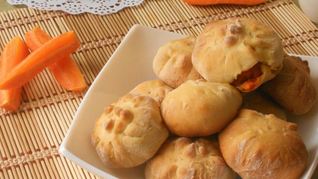 Булочки с морковкой