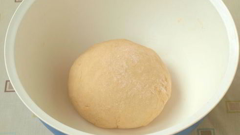 булочки с зеленым соусом