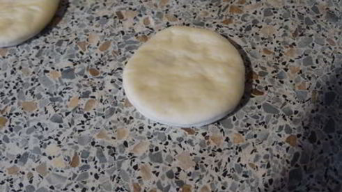 дрожжевые булочки слоёные с тыквенными семечками