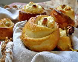 Йогуртовые ватрушки-розочки