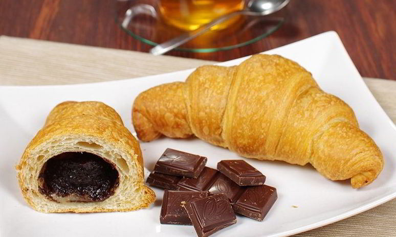 Рецепт круассанов из слоеного теста с шоколадом