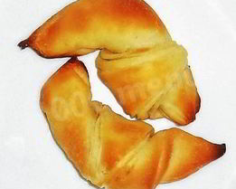 Круассаны из слоеного теста