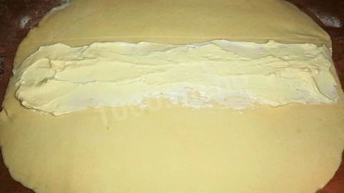 круассаны из слоеного теста