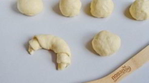 круассаны-рогалики с прованскими травами