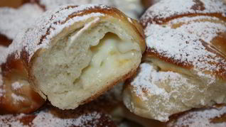 Круассаны с кремом патисьер