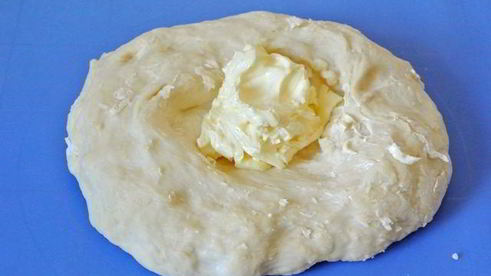 сдобные булочки с кунжутом