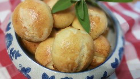 швейцарские молочные булочки