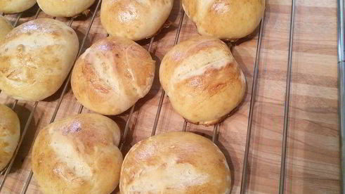 швейцарские молочные булочки