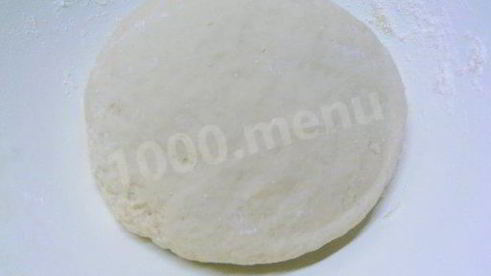 творожная ватрушка с повидлом из дрожжевого теста