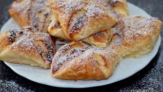 Венгерская ватрушка с творогом из слоеного теста