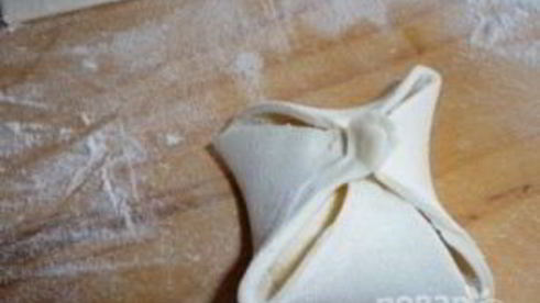 венгерская ватрушка с творогом из слоеного теста