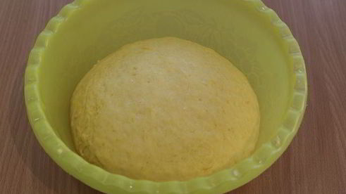 воздушные тыквенные булочки на сгущенке