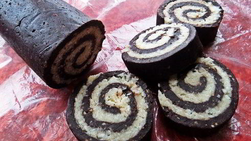 быстрый кокосово-шоколадный рулет