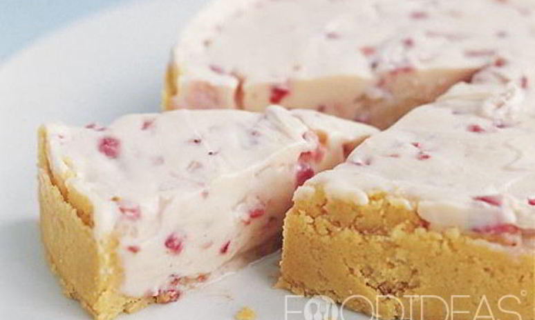 Рецепт белого шоколадного чизкейка с клубникой