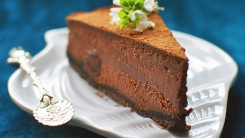 чизкейк с шоколадом и черносливом