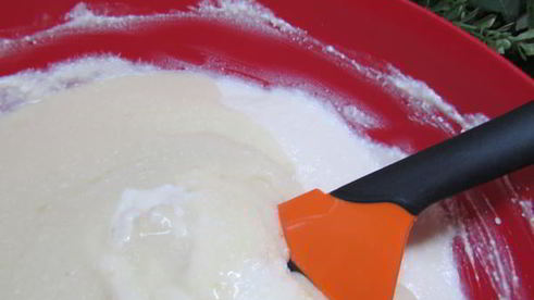 йогуртовый чизкейк на корже из фиников и кешью