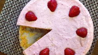 Клубничный чизкейк без выпечки