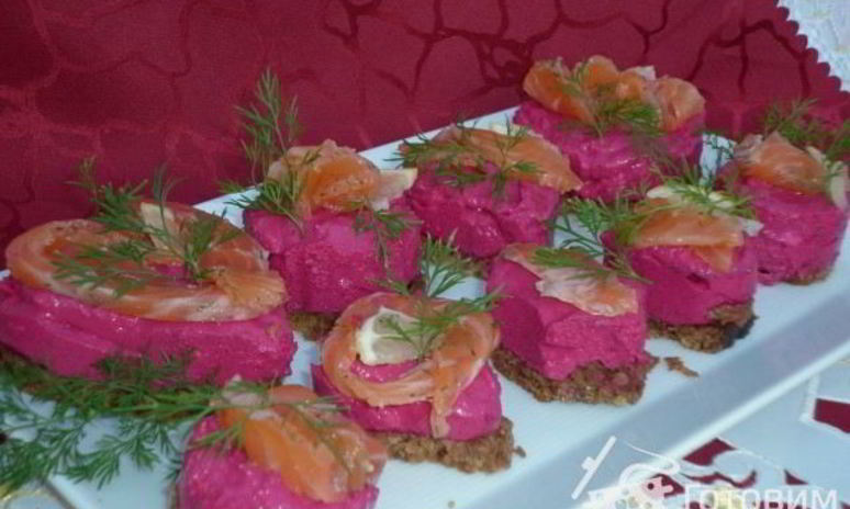 Рецепт свекольного чизкейка с семгой