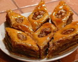 Домашняя пахлава в медовом сиропе