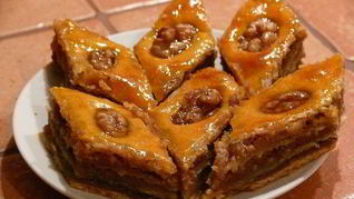 Домашняя пахлава в медовом сиропе