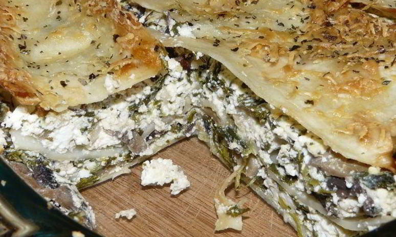Рецепт греческой выпечки с сыром, шпинатом и грибами