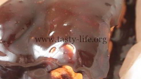 бисквитный кекс с сердечком внутри