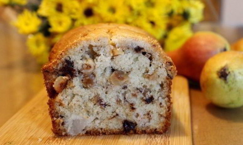 Рецепт грушевого кекса с шоколадом и фундуком