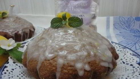 кекс с бергамотом под лимонной глазурью