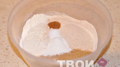 кекс с черносливом и портвейном