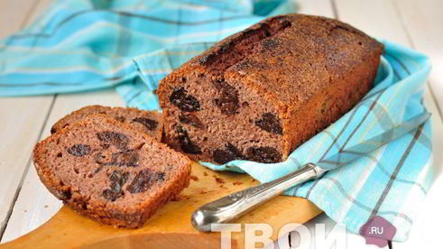кекс с черносливом и портвейном