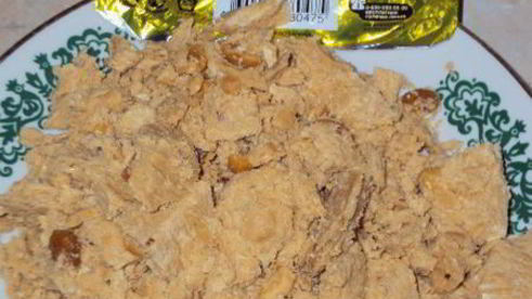 кекс с халвой и апельсиновой глазурью