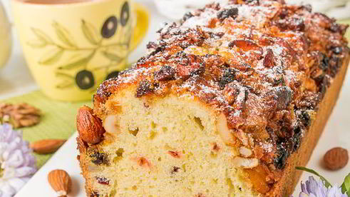 кекс с кукурузной мукой и клюквой