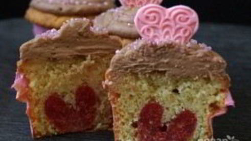 кекс с сюрпризом