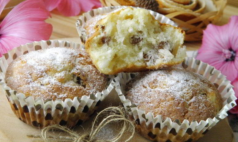 Рецепт кексиков творожных с изюмом