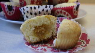 Кексы с джемом внутри