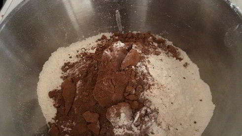 кексы с халвой и семенами подсолнечника