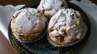 Кексы со сливами