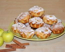 Нежные яблочные кексы с корицей