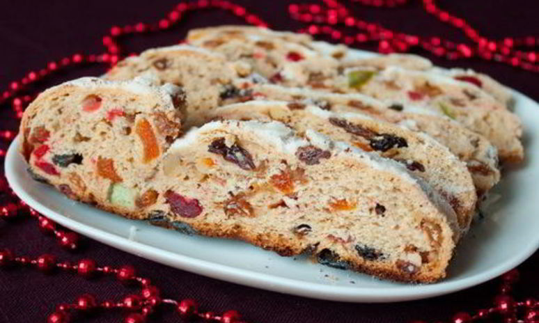 Рецепт рождественского штоллена на дрожжевом тесте