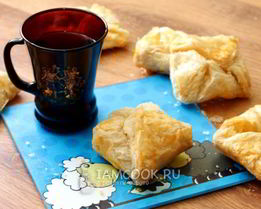 Хачапури из слоеного теста