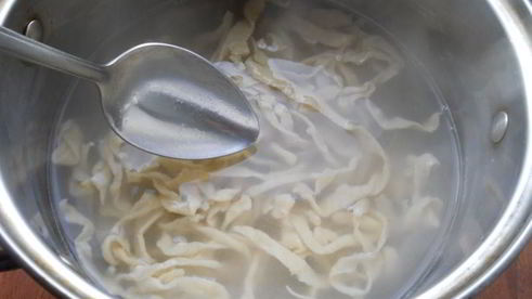 домашняя лапша из теста с ячменными отрубями в хлебопечке