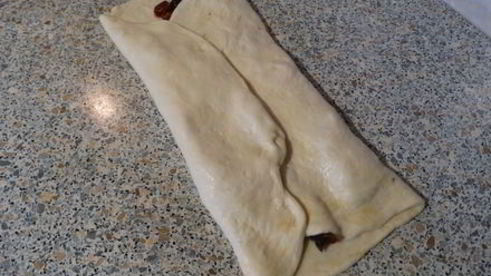 дрожжевой хлеб с вялеными томатами