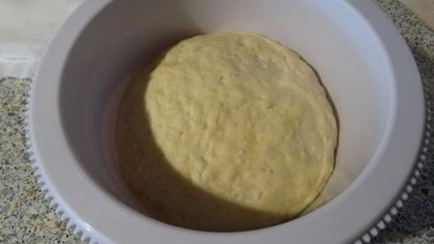 дрожжевой хлеб с вялеными томатами