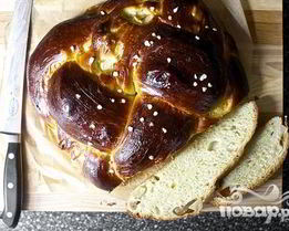 Хала с яблоками и медом