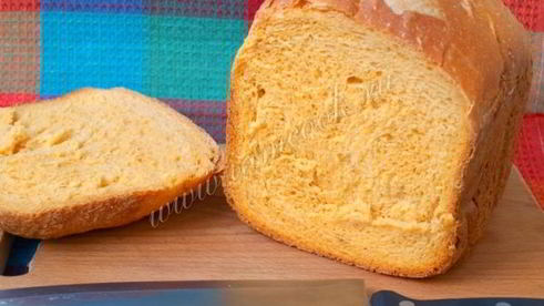 хлеб с паприкой и луком в хлебопечке